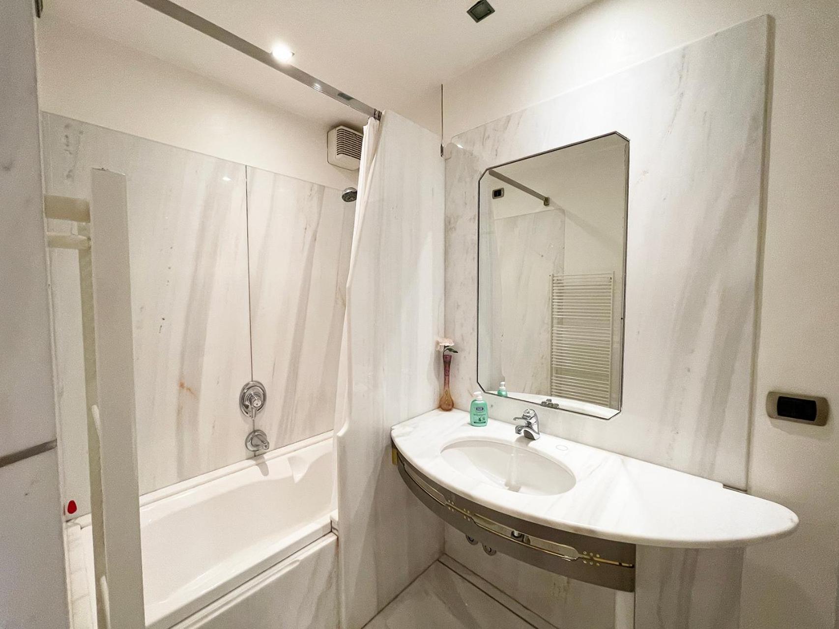 Il Campo 8: Piazza Del Campo Apartment Сиена Екстериор снимка