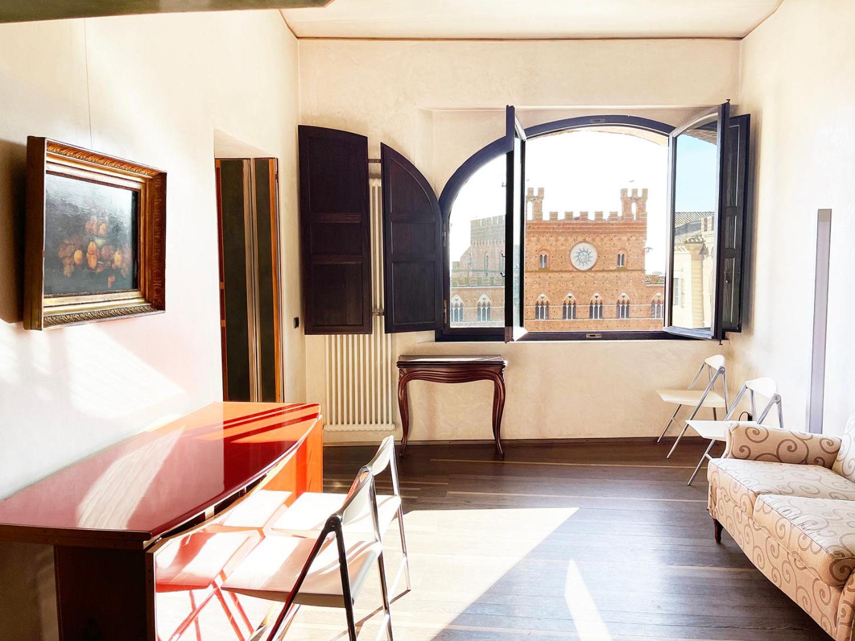 Il Campo 8: Piazza Del Campo Apartment Сиена Екстериор снимка